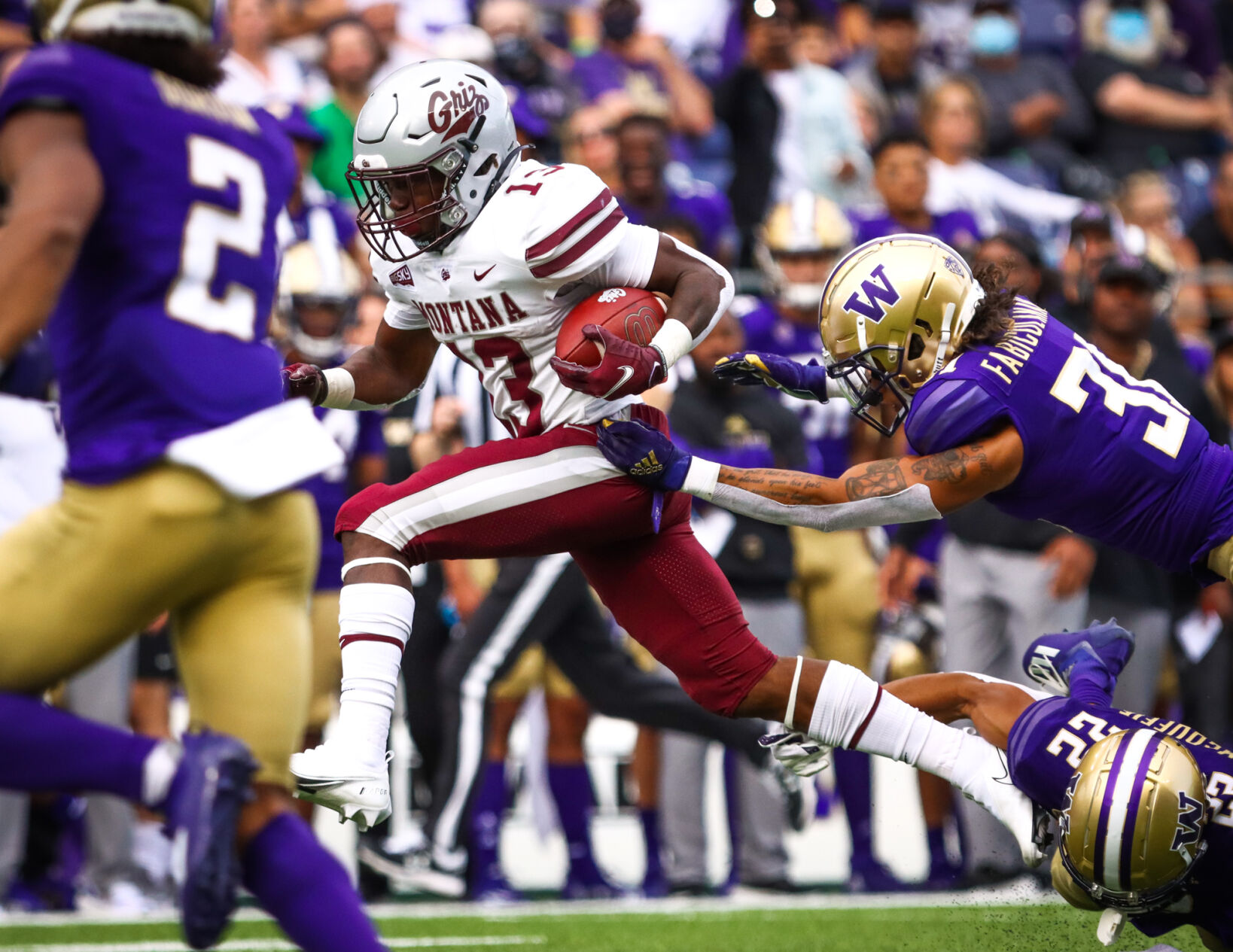 ibarra_UM vs. UW-2 (insta)